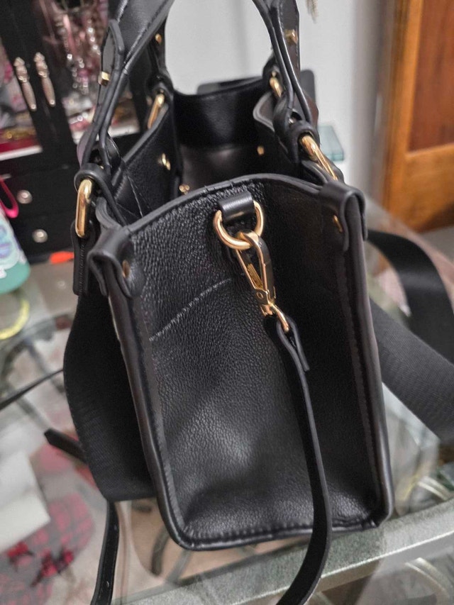 Like new condition Aldo Black Handbag - photo 2