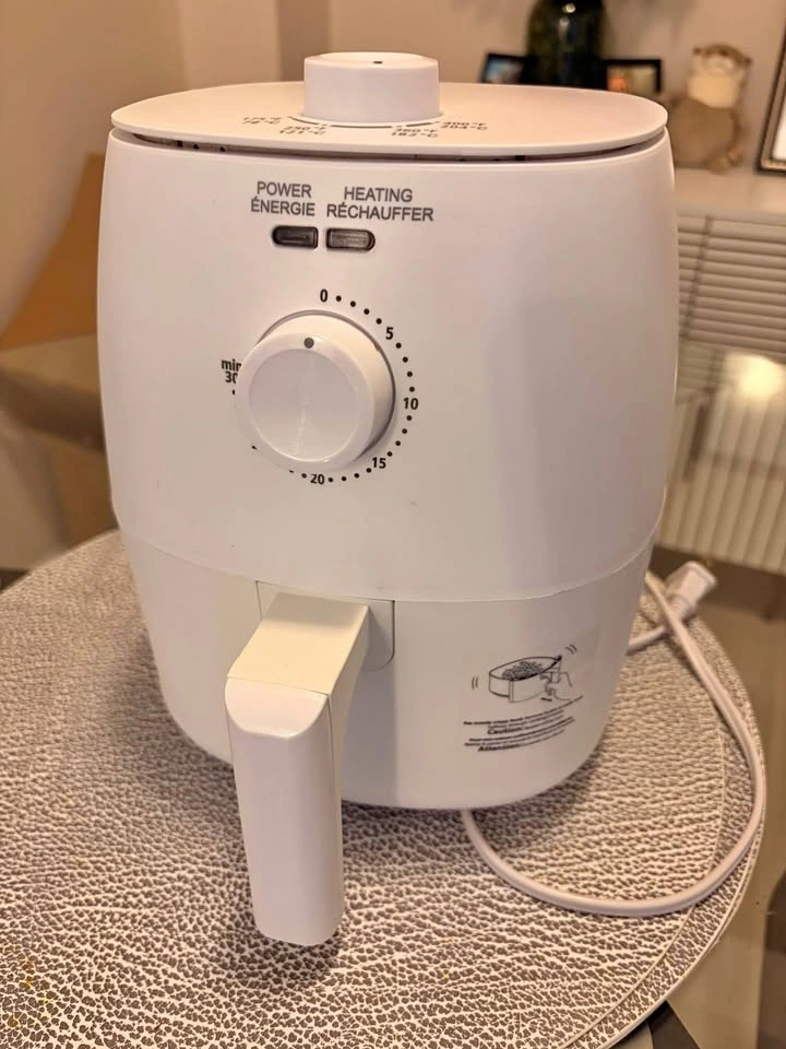 Small Airfryer Like New condition