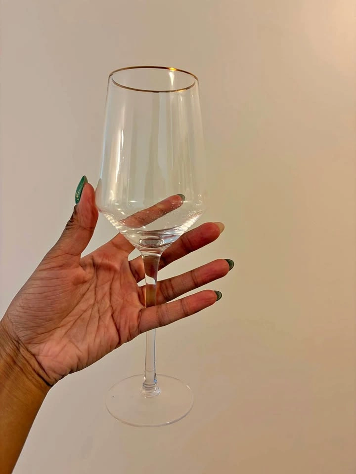 Gold Rim Champagne glasses (set of 4)