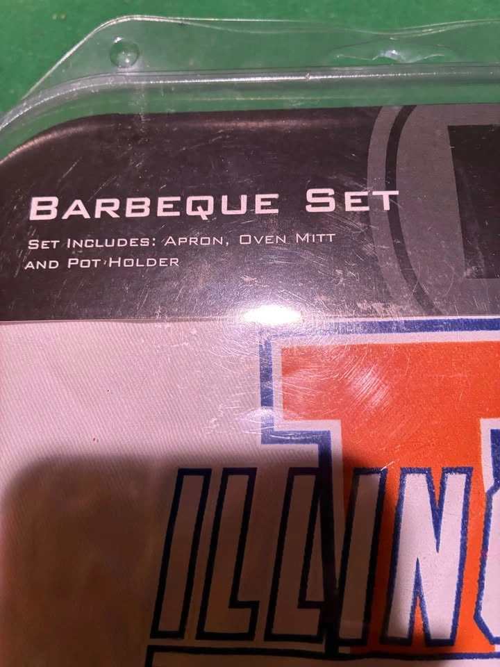 University of Illinois barbecue set - photo 2