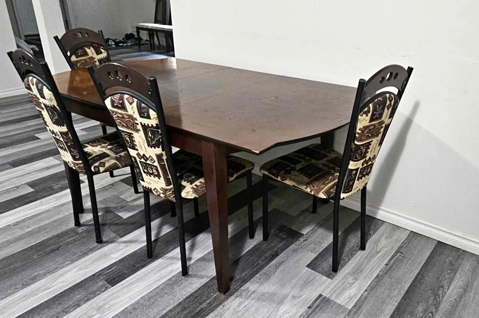 Convertible Hardwood Dining Table and 4 Chairs.(Moving Sale )