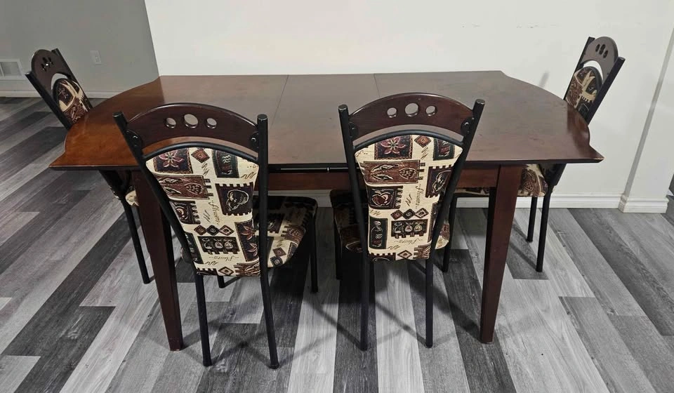 Convertible Hardwood Dining Table and 4 Chairs.(Moving Sale ) - photo 2