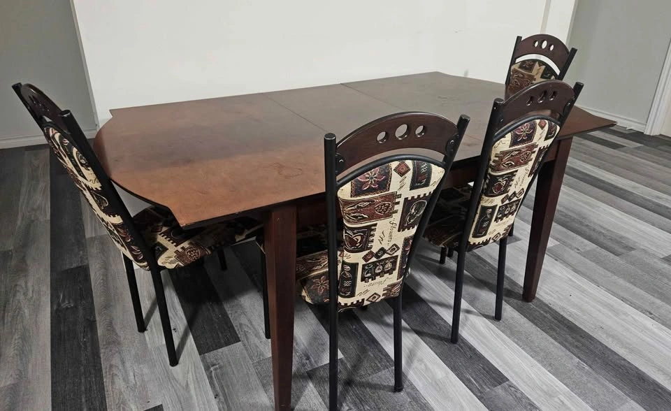 Convertible Hardwood Dining Table and 4 Chairs.(Moving Sale ) - photo 3