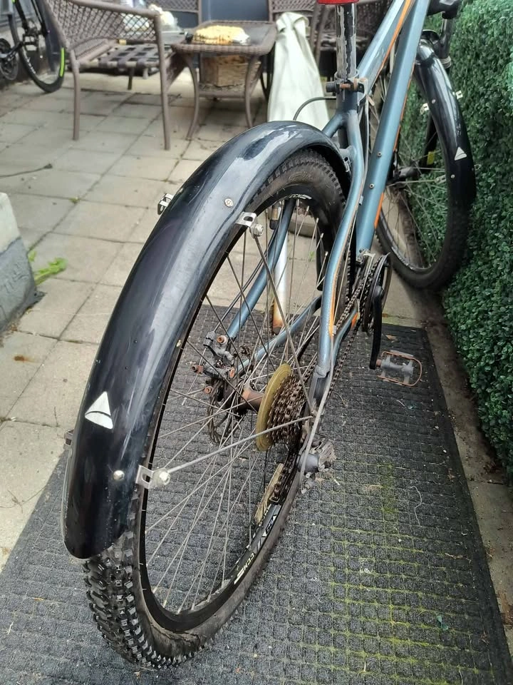 CCM 29"ER Mountain Bike + U-lock + tube - photo 3