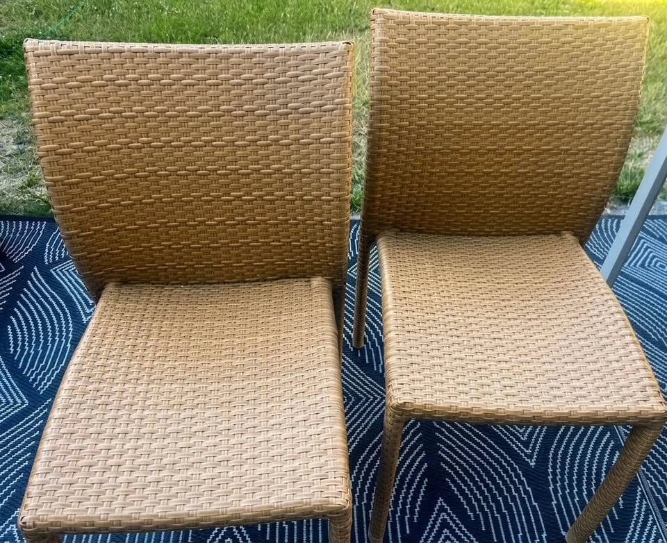 Premium Ratana Riviera Bistro Set – Eucalyptus Table - photo 4