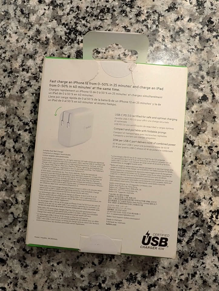 Belkin dual fast wall charger - photo 2