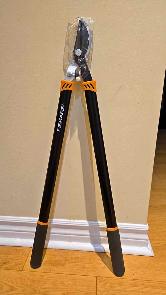 Brand New Fiskars Lopper