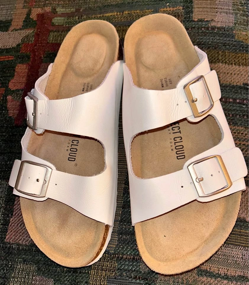 Project Cloud Venita White Leather Slide Sandals - NEW - SZ 9 ⚽️