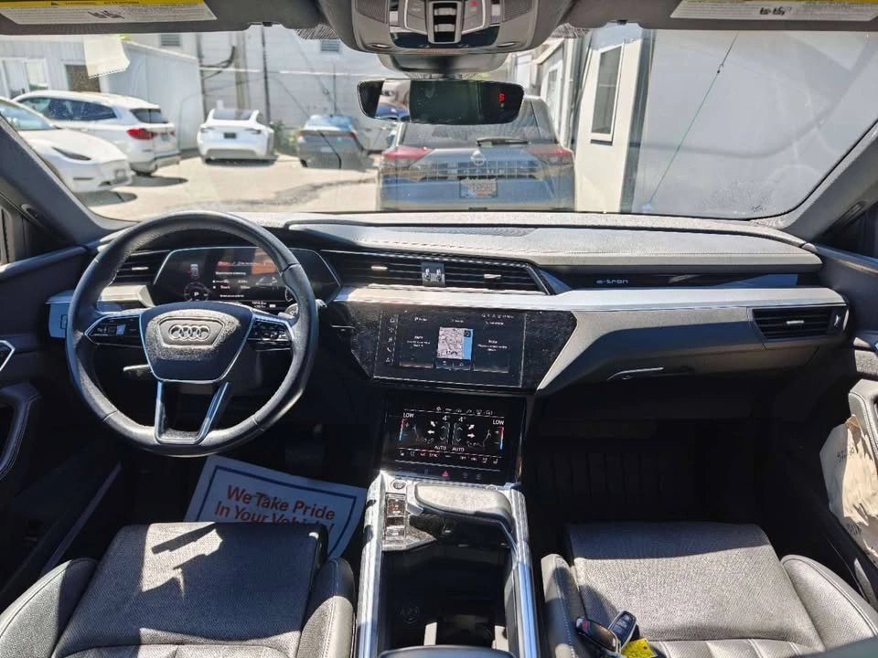 2022 Audi e-tron Technik quattro/ CLEAN TITLE/ BC LOCAL - photo 3