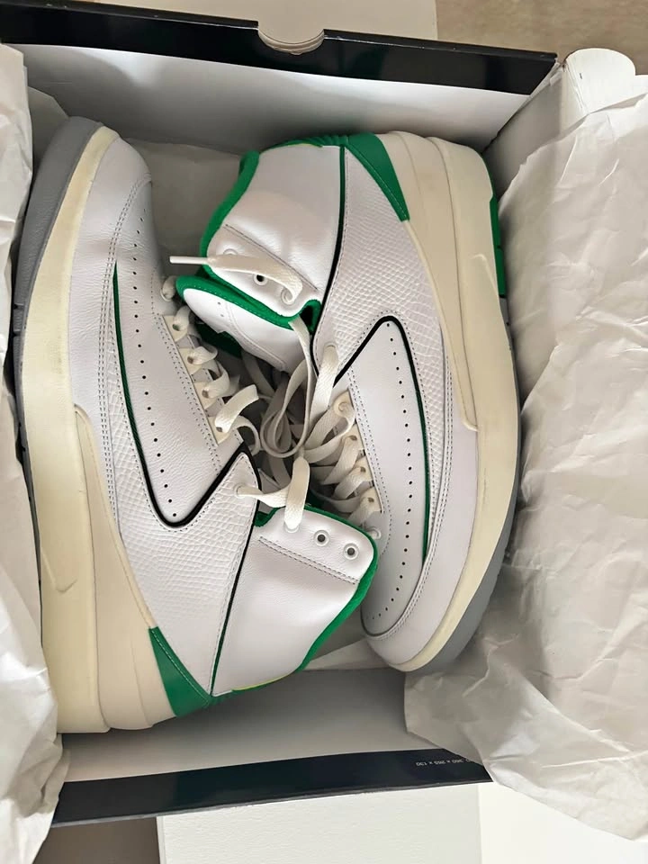 Jordan Retro 2 Lucky Green