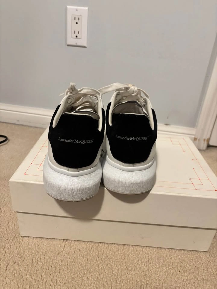 Alexander Mcqueen White and Black oversized sneaker - photo 3