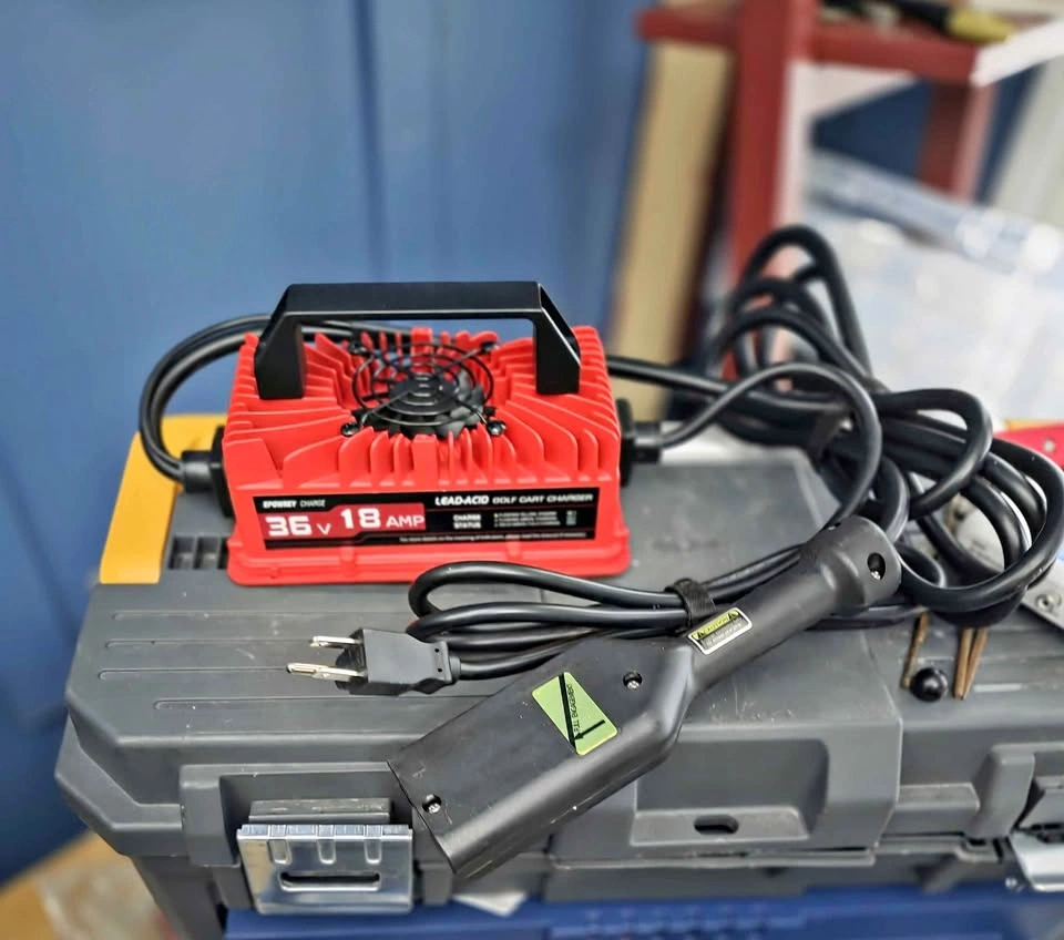 BNIB 18 Amp 36 Volt Golf Cart Battery Charger for Club Car