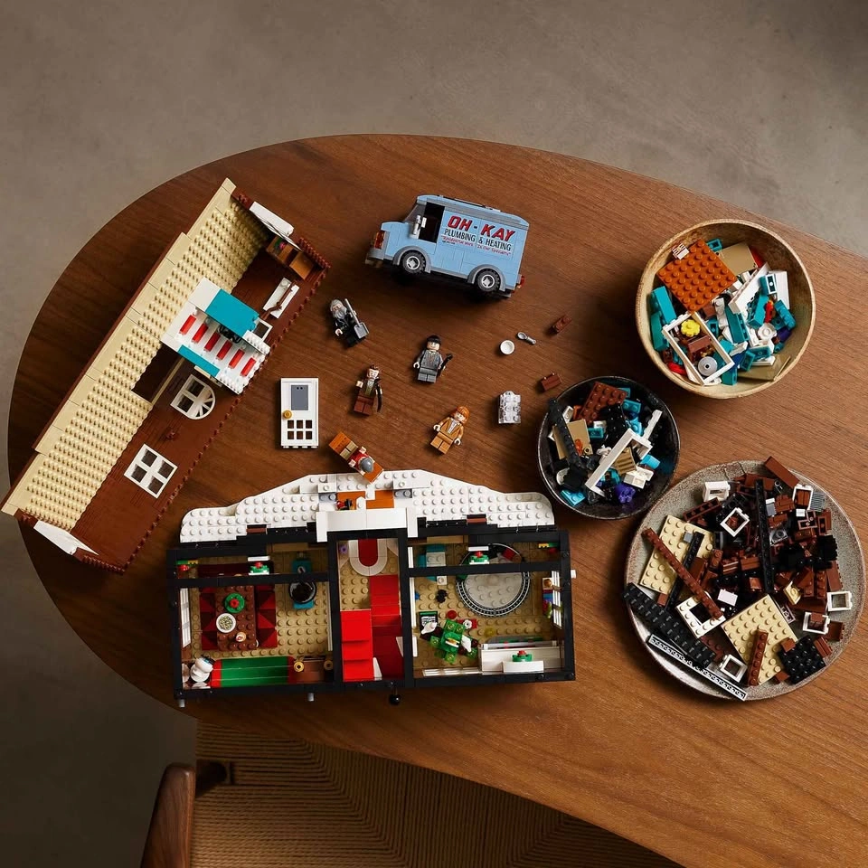 LEGO Ideas Home Alone Set 21330 - photo 3
