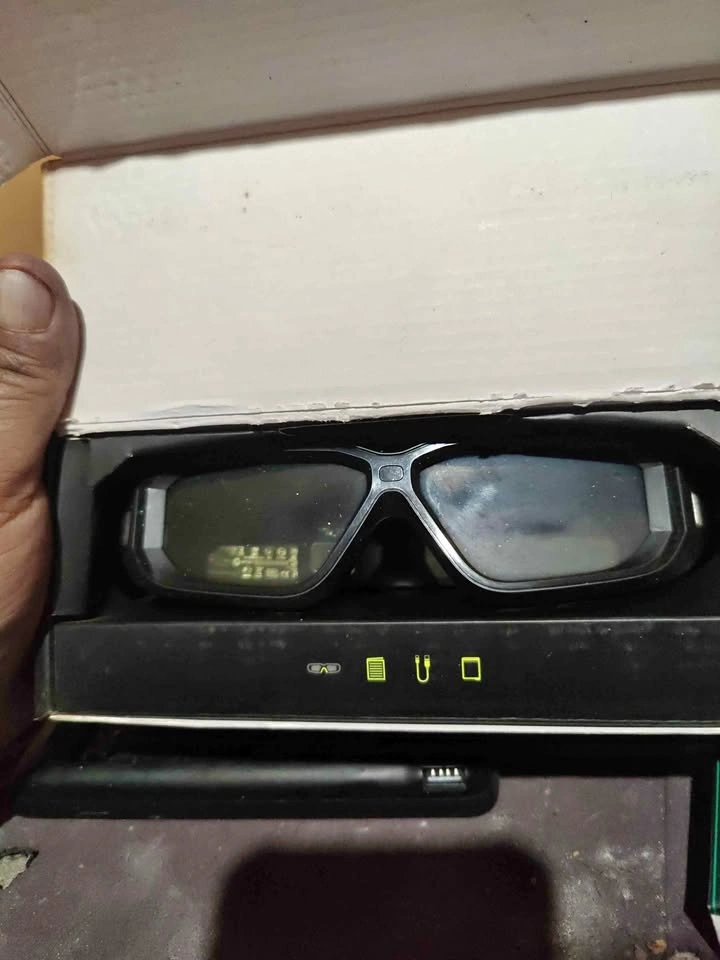 Nvidia vision 2 wireless glasses