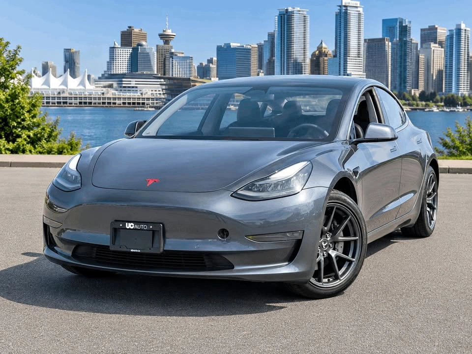 2022 Tesla Model 3 RWD/ CLEAN TITLE/ BC LOCAL