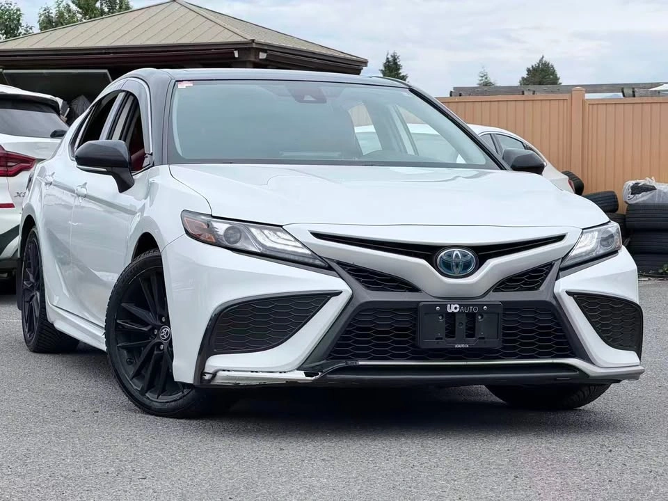 2022 Toyota Camry Hybrid XSE - One Owner, Clean Title - photo 2