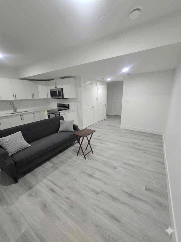 LEASE TAKEOVER: Modern 2-Bedroom Basement Suite in Stillwater! - photo 4