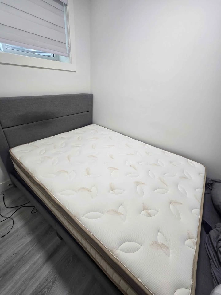 Queen Size Mattress with Box Spring - photo 2