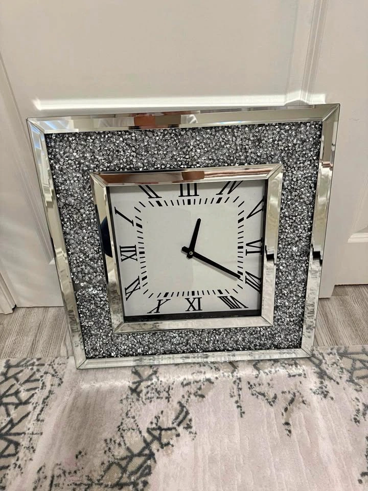 Mirror Clock