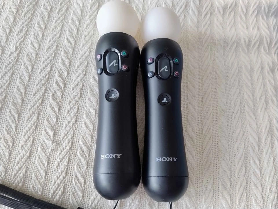 Ps 3 controllers, motion controllers and camera - photo 3