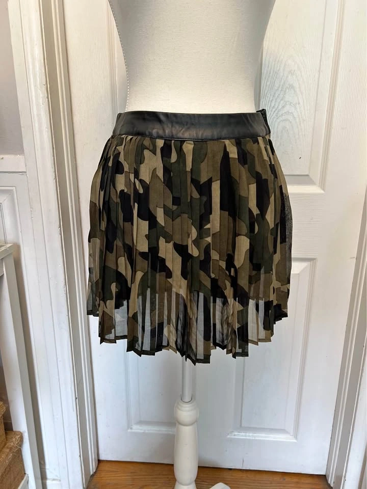 ⚽ Camouflage Pleated skirt- Neq