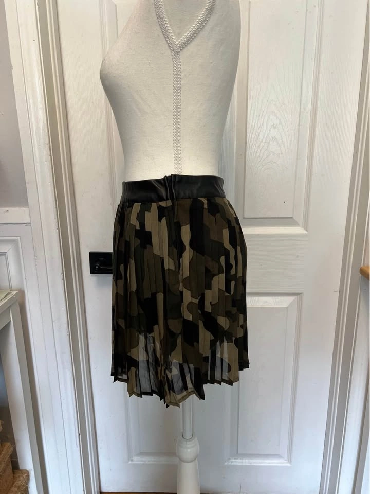⚽ Camouflage Pleated skirt- Neq - photo 2
