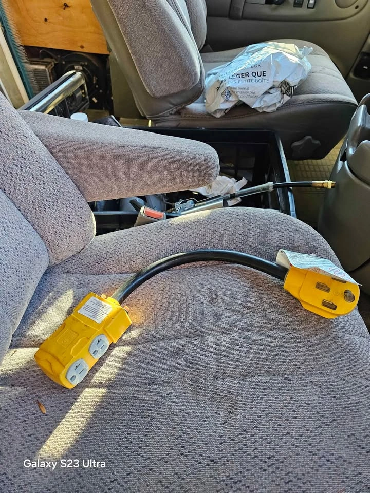 40 amp plug - photo 3