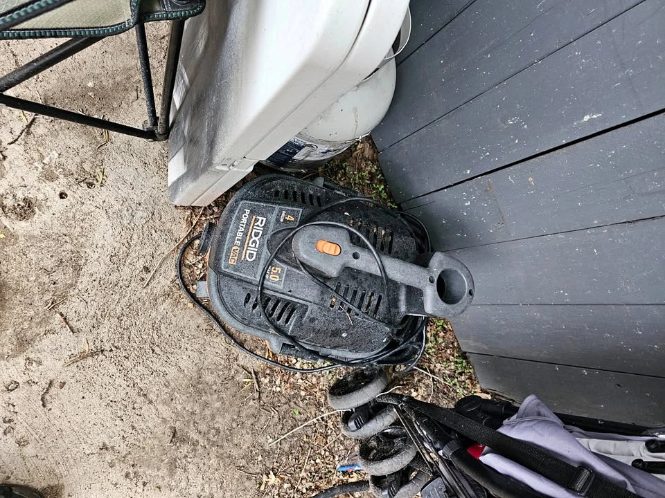 RIDGID 4 Gallon 5.0 Peak HP Portable Wet/Dry Vac