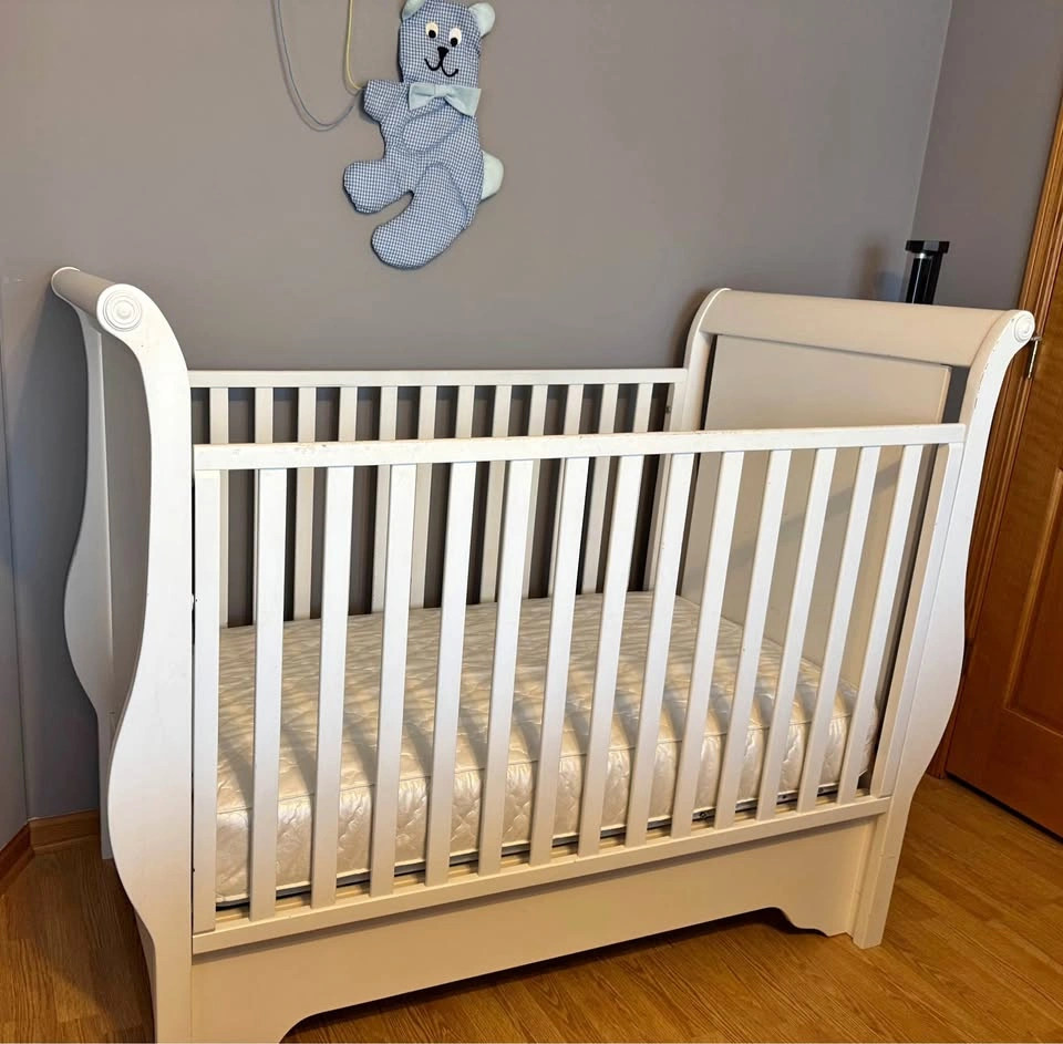 White Crib and Mattress