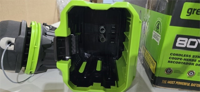 Greenworks 80V 16′′ Brushless Cordless String Trimmer (Tool Only - photo 5