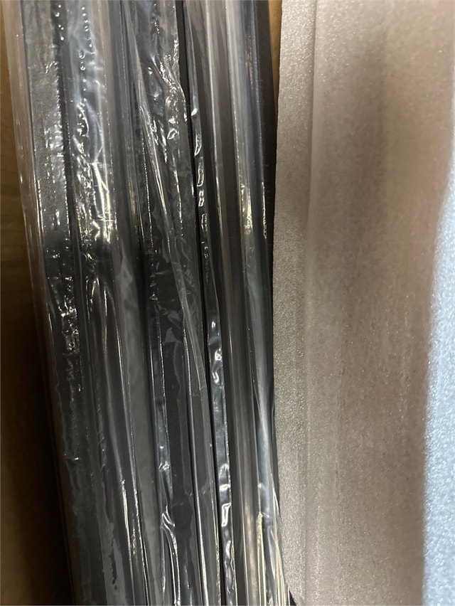 31 Pack, Staircase Metal Balusters, 44'' x 0.5'' Square Aluminum - photo 5