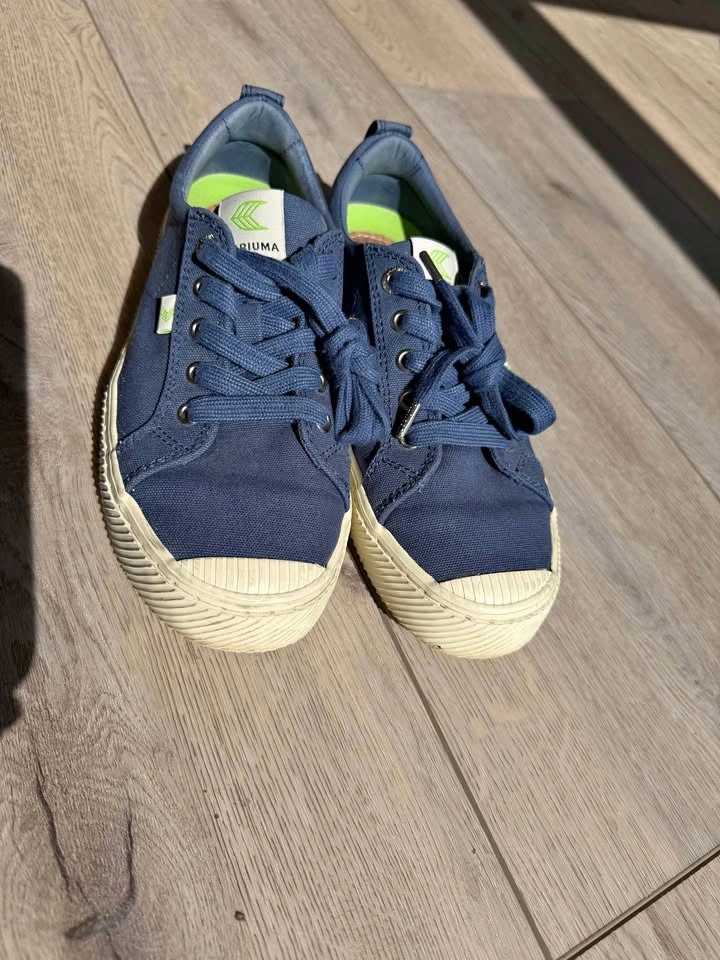 CARIUMA Canvas Sneaker Women
