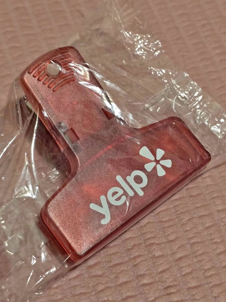 Yelp Branded Red Chip Clip