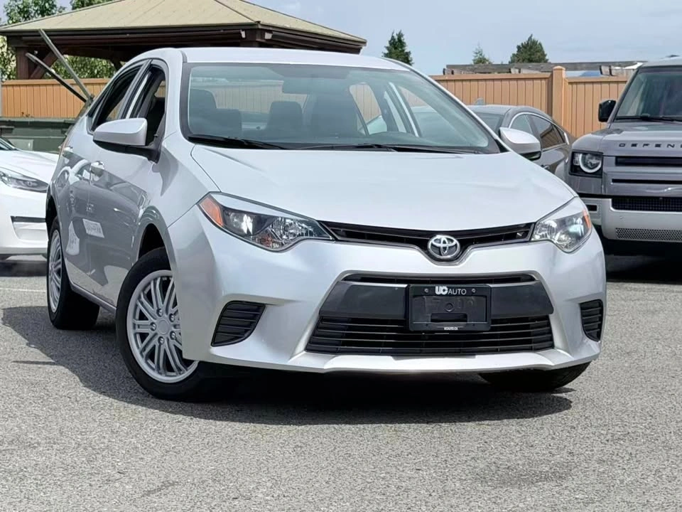 2015 Toyota COROLLA LE - photo 2