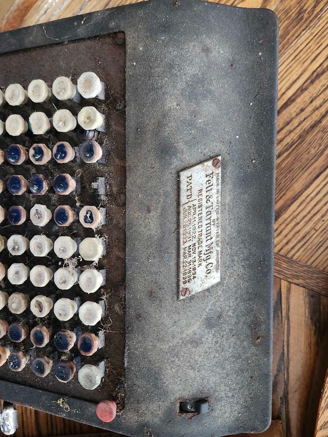 Felt & Tarrant Mfg. Co. Comptometer ⚽ - photo 2