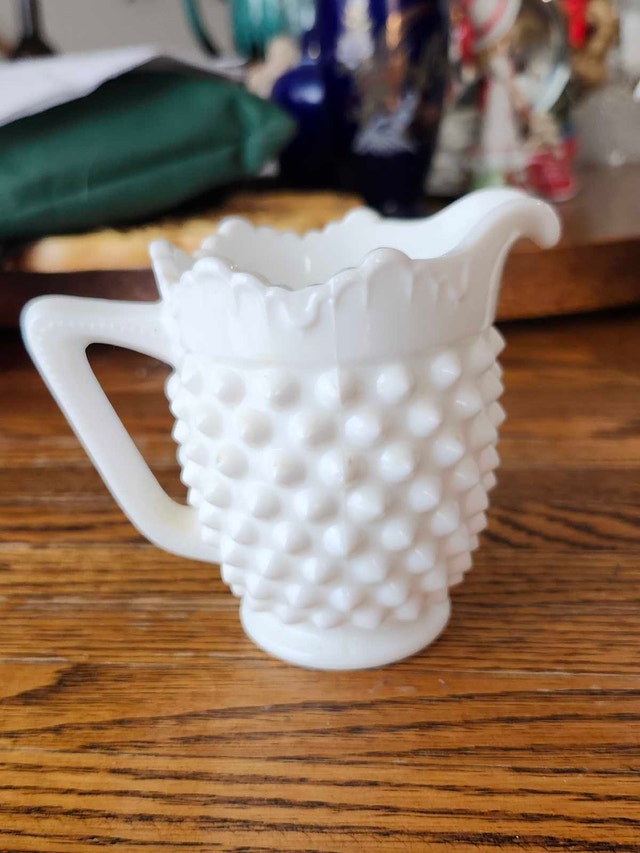 Fenton Hobnail Milk Glass Creamer ⚽