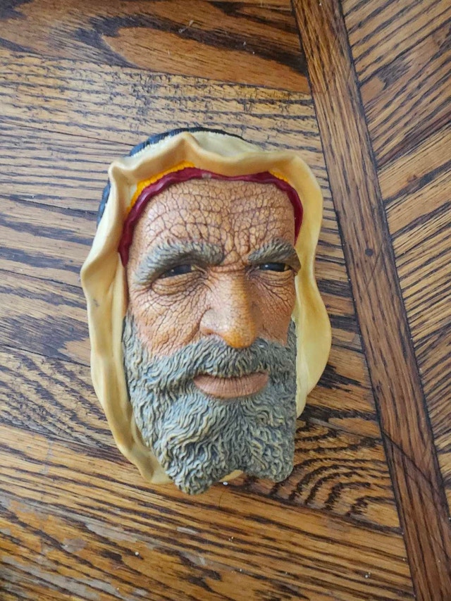 Vintage Bossons Chalkware Wall Plaque ⚽