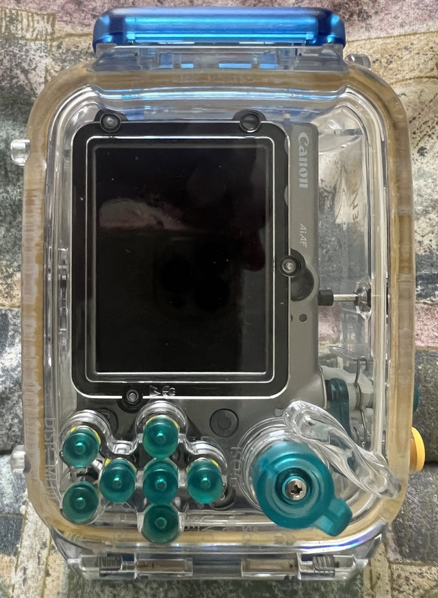 Canon WP-DC9 WaterProof Dive Case for PowerShot SD-800IS - photo 4
