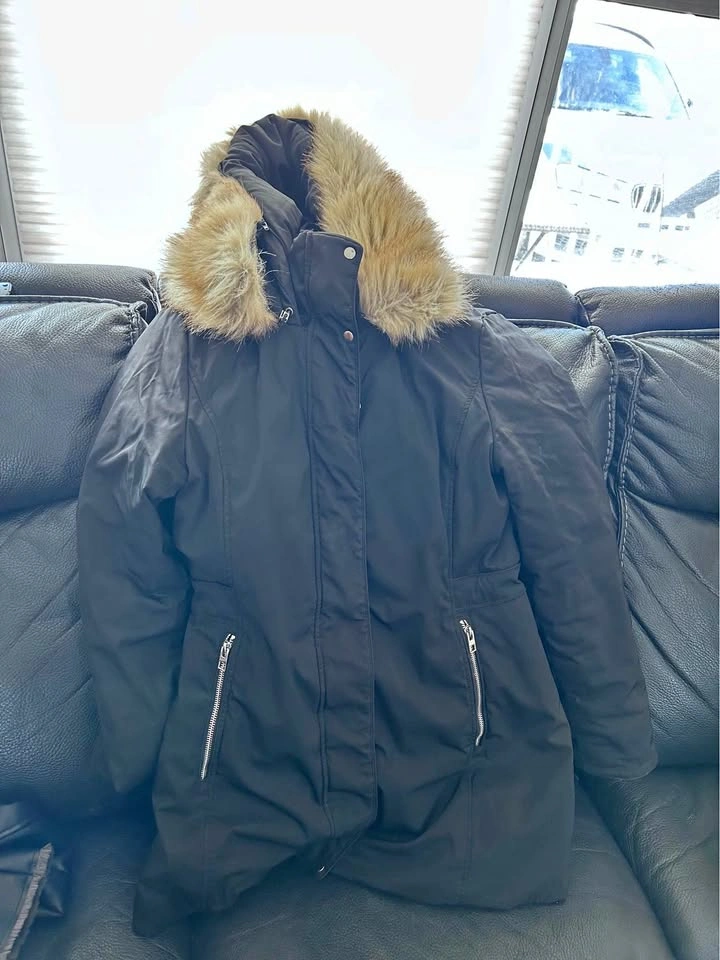 Women’s ZARA Jacket – Size Medium – Great Condition
