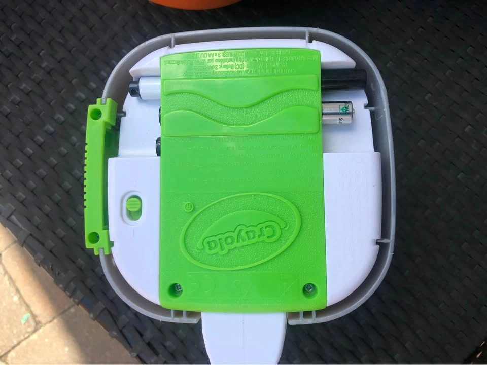 ⚽️ Crayola Draw On Projector Flashlight - photo 2