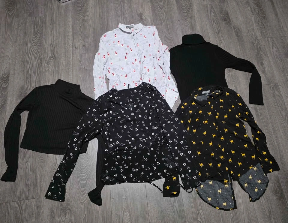 Box of Women's clothing - photo 2