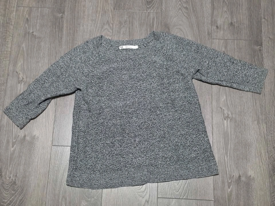 Box of Women's clothing - photo 5