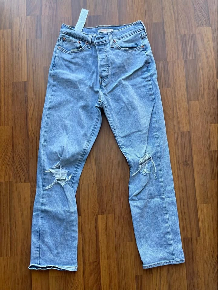 Levis Womens Wedge Straight 30
