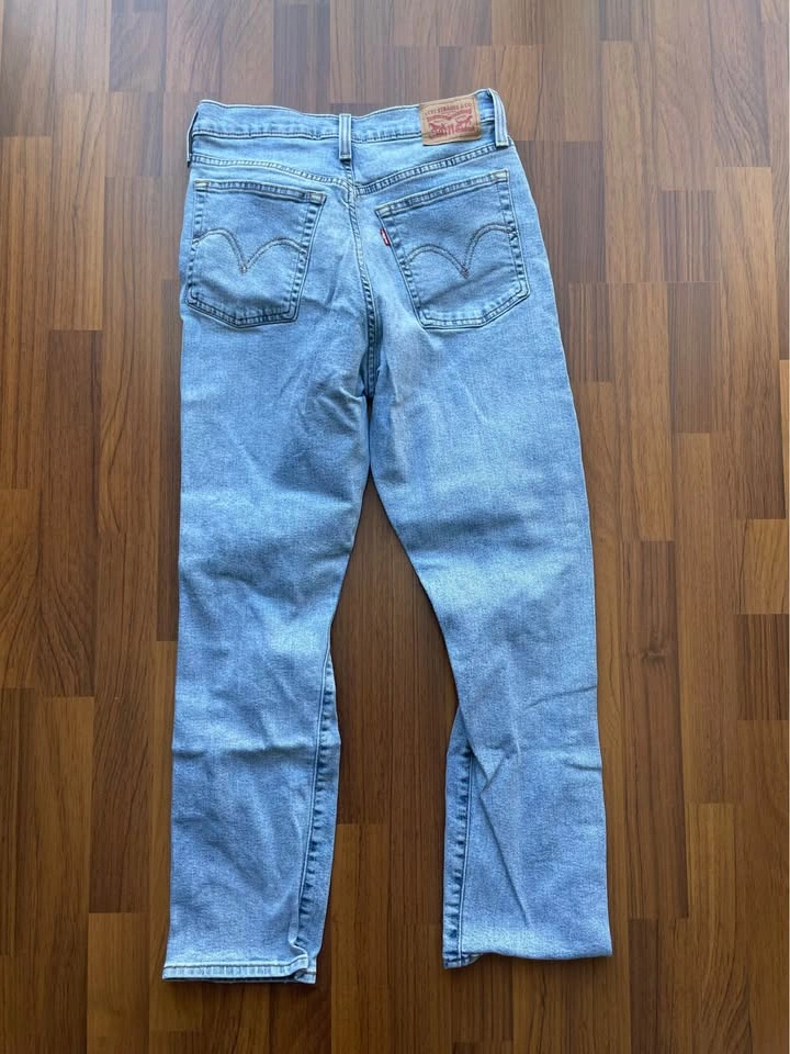Levis Womens Wedge Straight 30 - photo 2