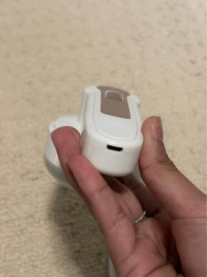 Lint Remover - photo 3