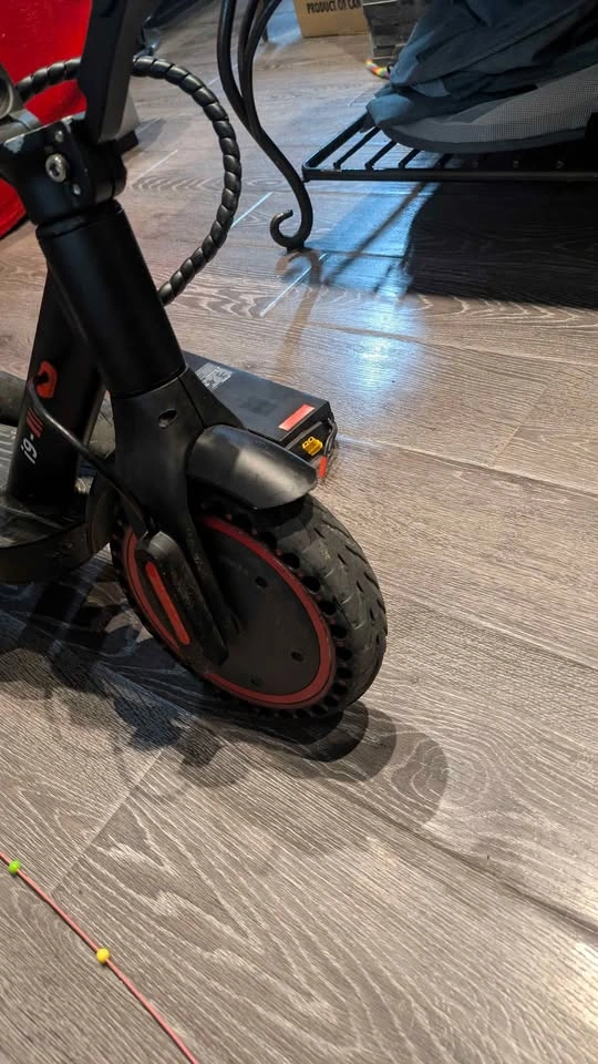 Iscooter I9 with New Battery and Tires (Throttle Issue) - photo 4