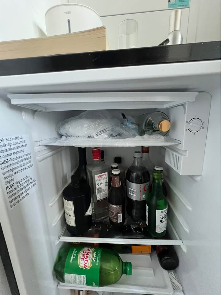 Hamilton beach mini fridge - photo 4