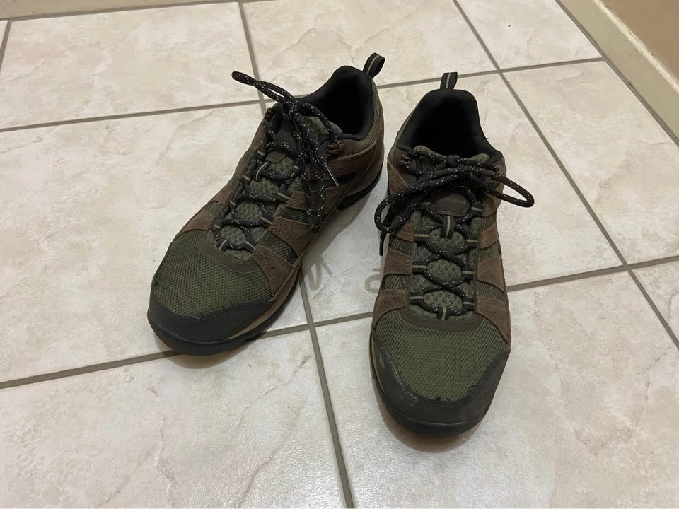 Columbia size 10 hiking shoes - photo 2