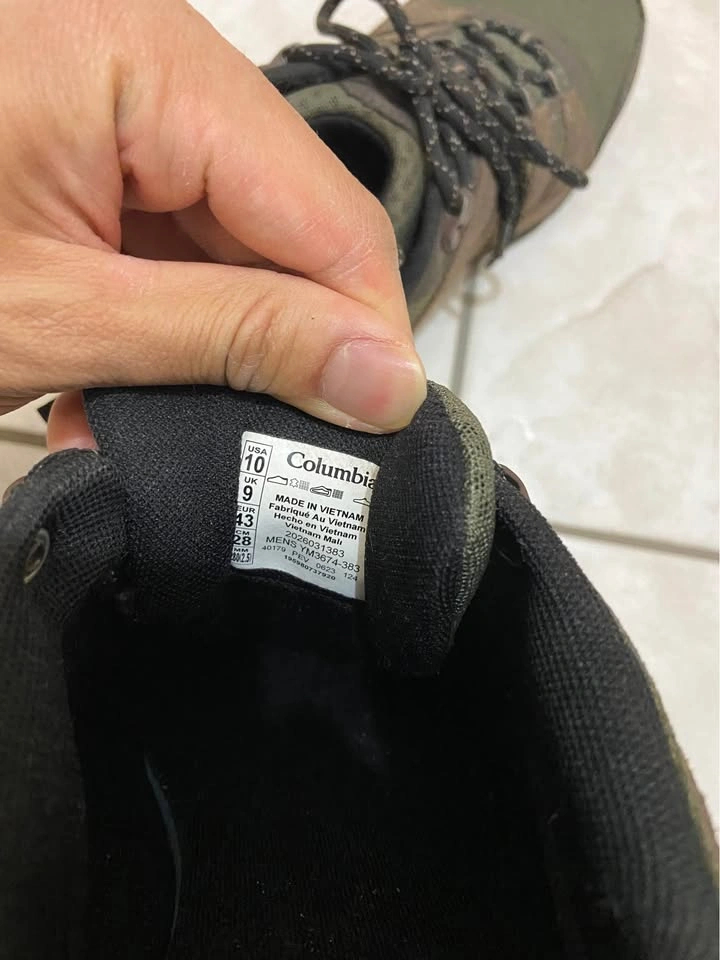 Columbia size 10 hiking shoes - photo 4