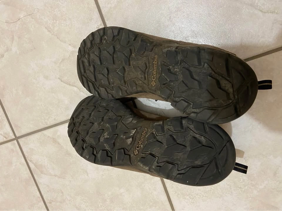 Columbia size 10 hiking shoes - photo 5